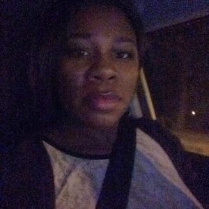 Meet your Posher, Yolanda